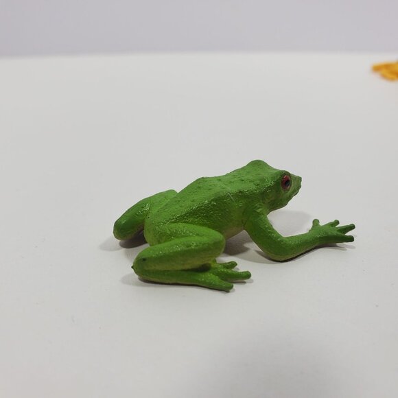 Safari Ltd Frogs And Lily Pad Mini Figures Lot 9 pc Colorful Plastic - Picture 13 of 16